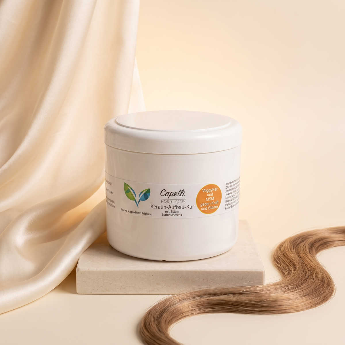 Capelli Emotions Keratin-Aufbau-Kur auf Steinsockel mit Seide und Haarsträhne